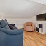Duplex Les Pins 89m2 Et Terrasse 30m2 Antibes