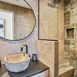 Duplex Les Pins 89m2 Et Terrasse 30m2 *