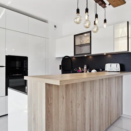 Duplex Les Pins 89m2 Et Terrasse 30m2 Apartment