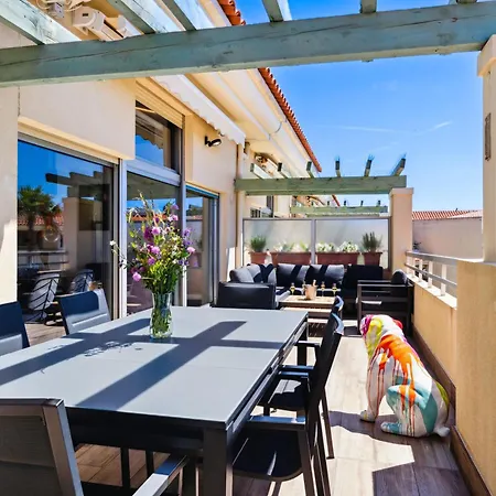 아파트 Duplex Les Pins 89m2 Et Terrasse 30m2 앙티브