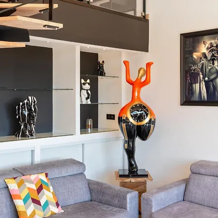 아파트 Duplex Les Pins 89m2 Et Terrasse 30m2 앙티브