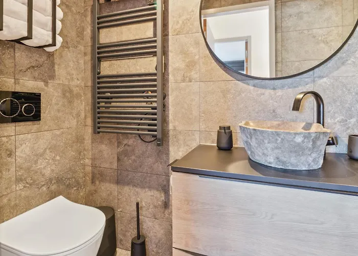 Duplex Les Pins 89m2 Et Terrasse 30m2 Daire Antibes