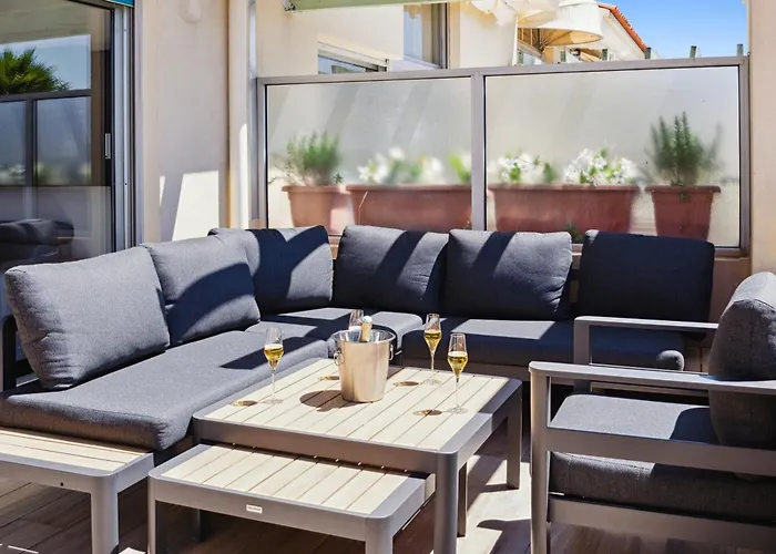 Duplex Les Pins 89m2 Et Terrasse 30m2 * Antibes