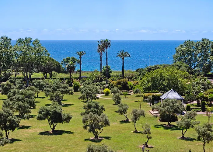 Appartamento Duplex Les Pins 89m2 Et Terrasse 30m2 *